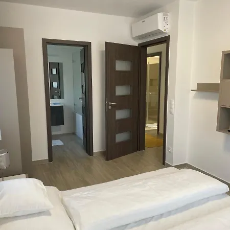 Royalhill Apartment Vonyarcvashegy