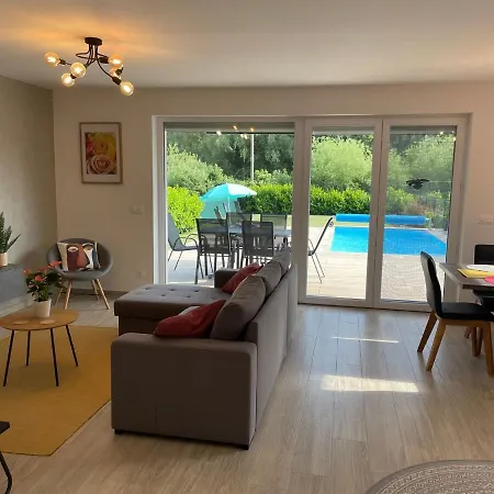 Apartment Royalhill Vonyarcvashegy