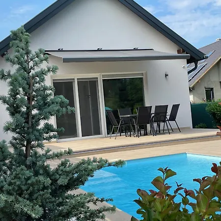 Apartment Royalhill Vonyarcvashegy