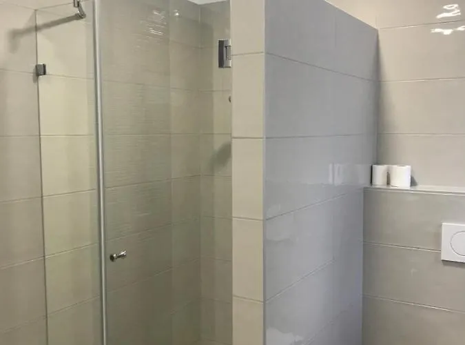 Royalhill Apartamento *